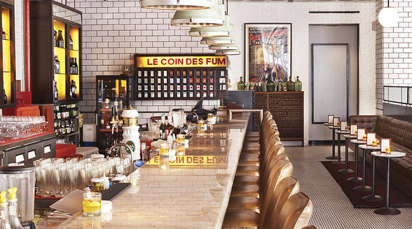 Indonesia, Loewy Bar and Bistro